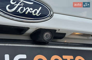 Хэтчбек Ford Fiesta 2019 в 