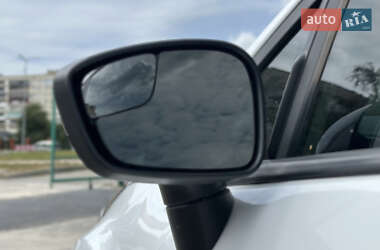 Хэтчбек Ford Fiesta 2019 в 
