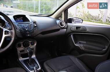 Седан Ford Fiesta 2017 в 