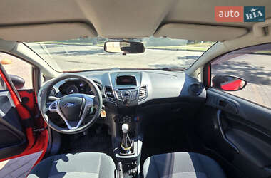 Хэтчбек Ford Fiesta 2012 в 