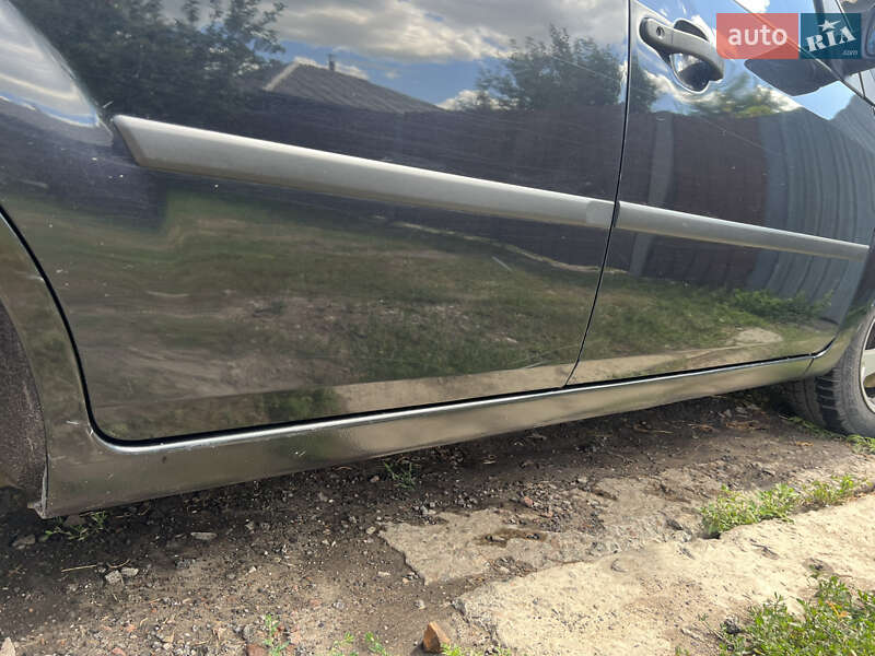 Хэтчбек Ford Fiesta 2002 в Конотопе