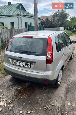 Хэтчбек Ford Fiesta 2008 в 