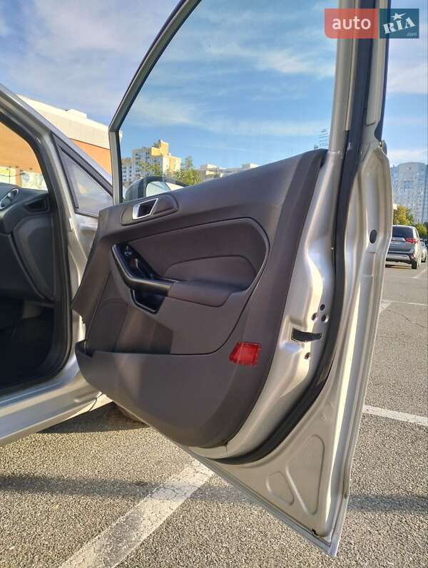 Седан Ford Fiesta 2015 в Броварах