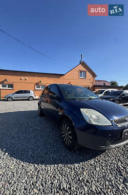 Хэтчбек Ford Fiesta 2005 в Дергачах
