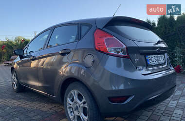Хэтчбек Ford Fiesta 2014 в Новояворовске