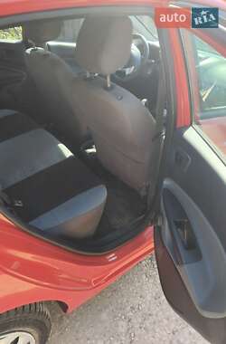 Хэтчбек Ford Fiesta 2010 в 
