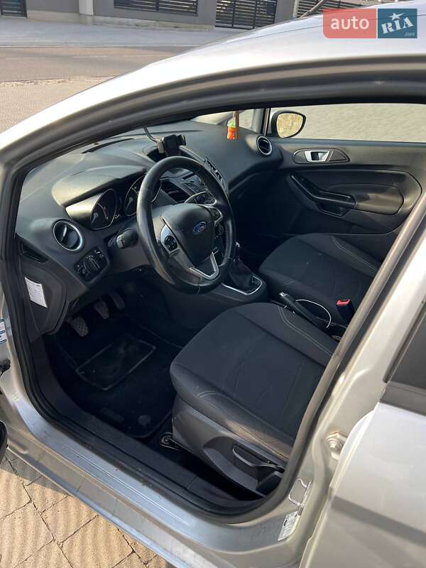 Хэтчбек Ford Fiesta 2013 в Львове