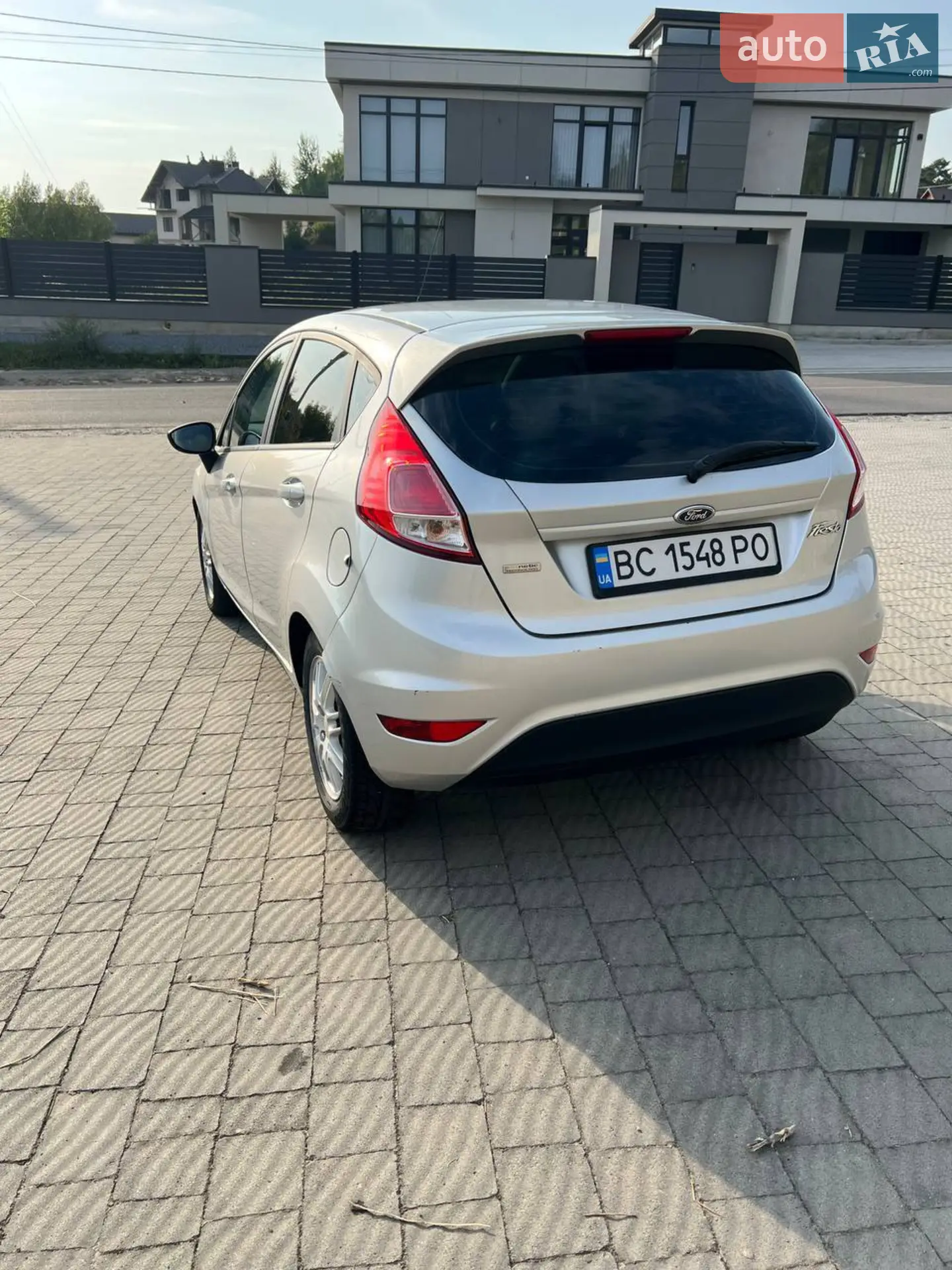 2013 Ford Fiesta - мініатюра 11