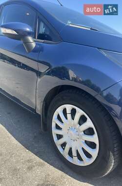 Хэтчбек Ford Fiesta 2014 в 