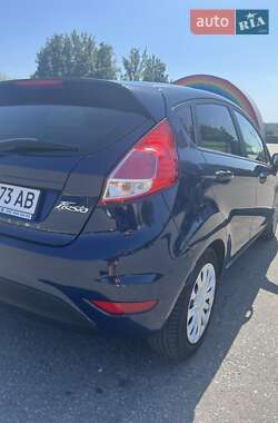 Хэтчбек Ford Fiesta 2014 в 