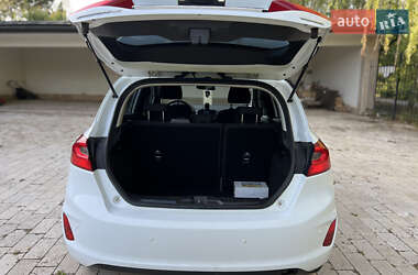 Хэтчбек Ford Fiesta 2017 в 