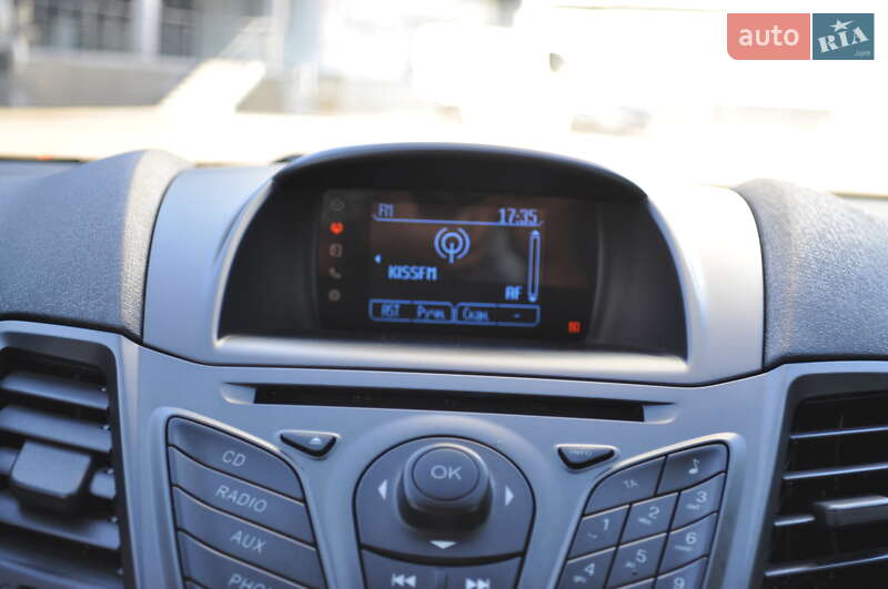 Хэтчбек Ford Fiesta 2013 в Киеве фото 44 Хэтчбек Ford Fiesta 2013 в Киеве
