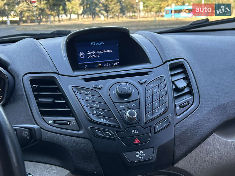 Седан Ford Fiesta 2014 в Николаеве фото 12 Седан Ford Fiesta 2014 в Николаеве