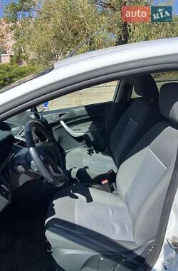 Хэтчбек Ford Fiesta 2012 в 