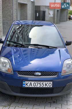 Хэтчбек Ford Fiesta 2007 в 