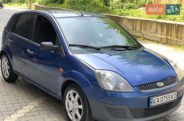 Хэтчбек Ford Fiesta 2007 в 