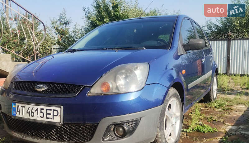 Хэтчбек Ford Fiesta 2006 в Галиче