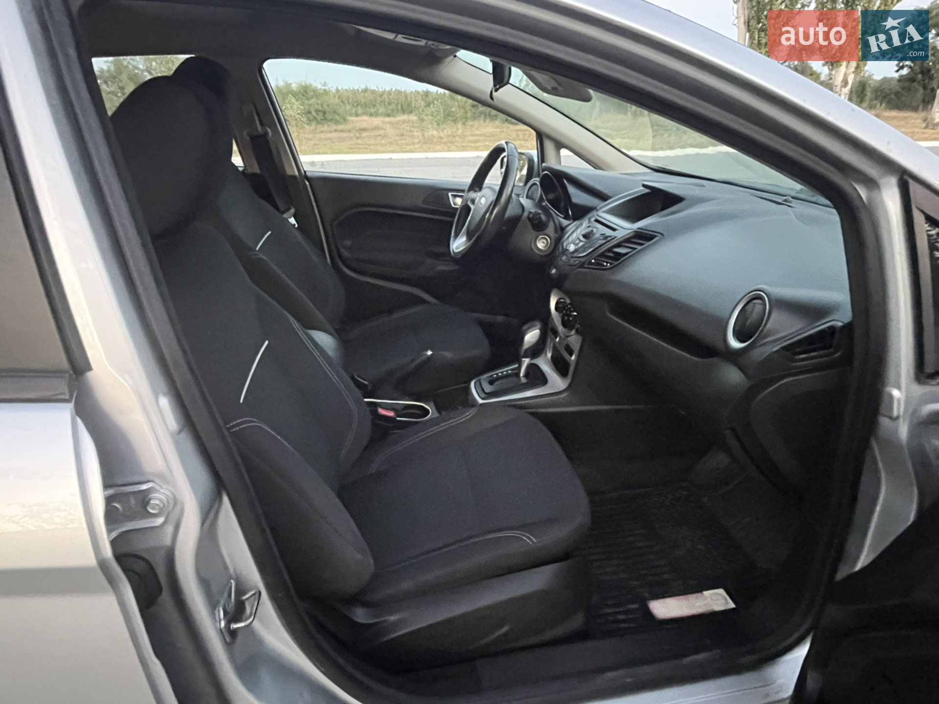 2013 Ford Fiesta - мініатюра 16