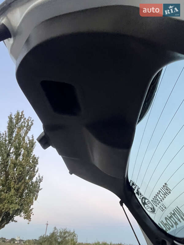 Хэтчбек Ford Fiesta 2013 в Измаиле