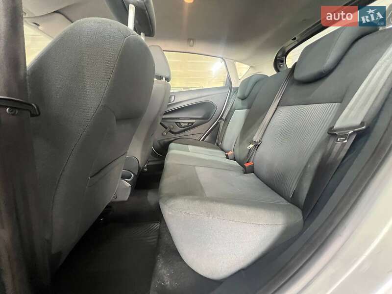 Хэтчбек Ford Fiesta 2012 в Одессе