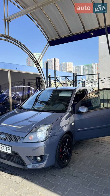 Хэтчбек Ford Fiesta 2007 в Одессе