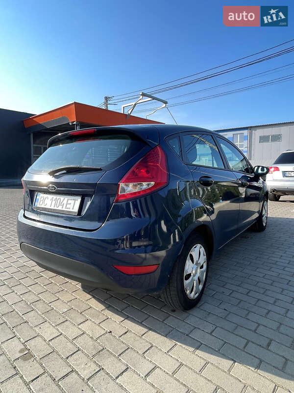 Хэтчбек Ford Fiesta 2011 в Львове