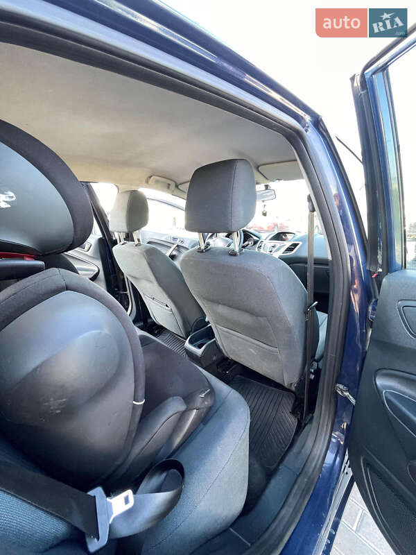 Хэтчбек Ford Fiesta 2011 в Львове
