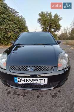 Хэтчбек Ford Fiesta 2008 в 