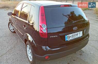 Хэтчбек Ford Fiesta 2008 в 