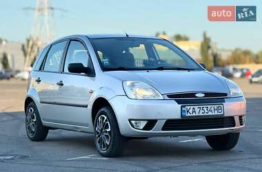 Хэтчбек Ford Fiesta 2003 в Киеве