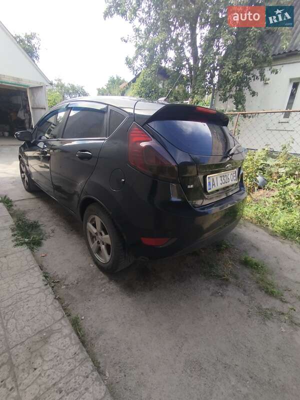 Хэтчбек Ford Fiesta 2016 в Фастове