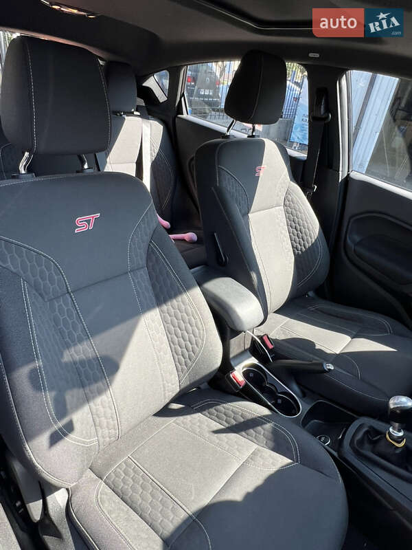 Хэтчбек Ford Fiesta 2019 в Киеве