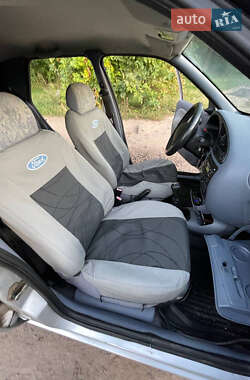 Хэтчбек Ford Fiesta 1997 в 