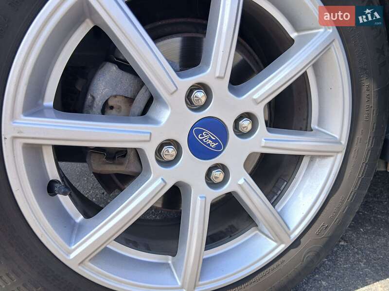 Хэтчбек Ford Fiesta 2019 в Каменском