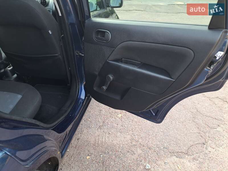 Хэтчбек Ford Fiesta 2005 в Бердичеве