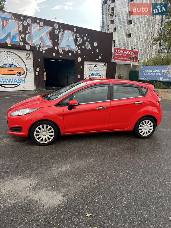 Седан Ford Fiesta 2016 в Киеве фото 14 Седан Ford Fiesta 2016 в Киеве
