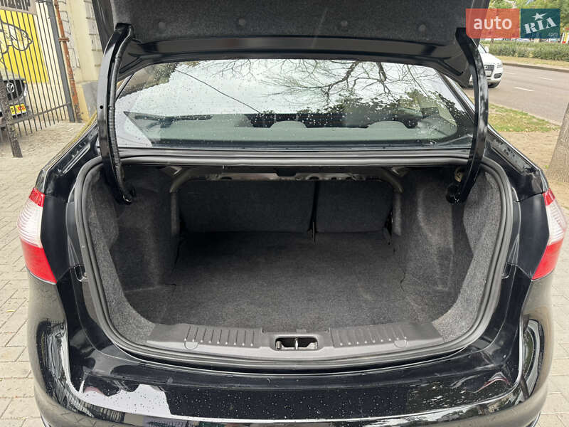 Седан Ford Fiesta 2018 в Николаеве