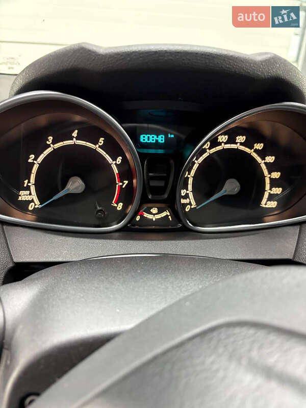 Хэтчбек Ford Fiesta 2014 в Виннице