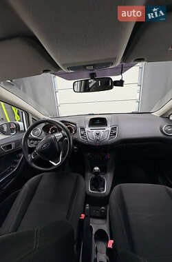 Хэтчбек Ford Fiesta 2014 в 
