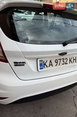 Хэтчбек Ford Fiesta 2014 в 