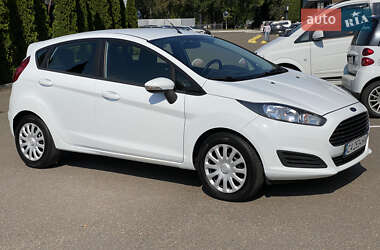 Хэтчбек Ford Fiesta 2013 в 