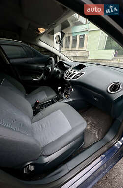 Хэтчбек Ford Fiesta 2011 в Полтаве