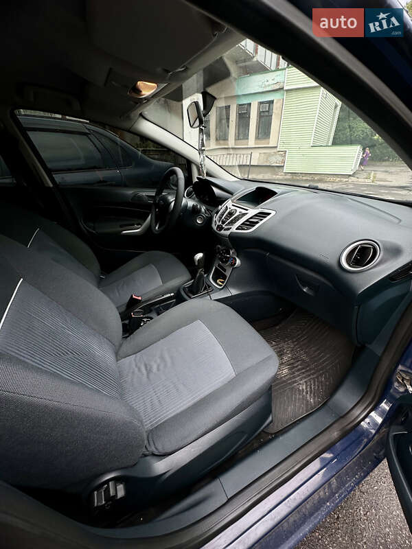 Хетчбек Ford Fiesta 2011 в Полтаві