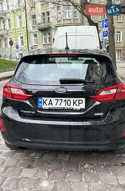 Хэтчбек Ford Fiesta 2017 в 