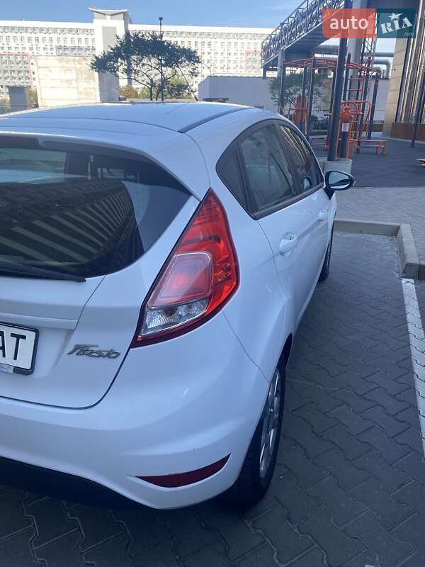 Хетчбек Ford Fiesta 2013 в Києві