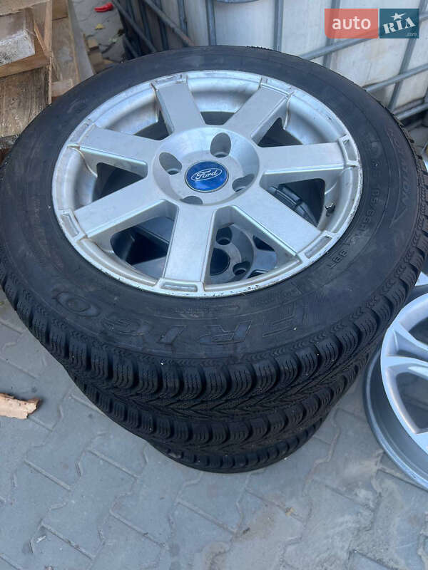 Хэтчбек Ford Fiesta 2006 в Киеве