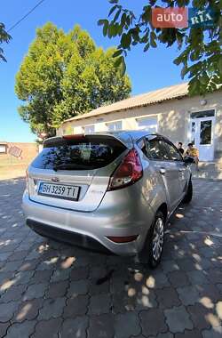Седан Ford Fiesta 2013 в 
