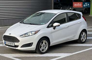 Хэтчбек Ford Fiesta 2017 в 