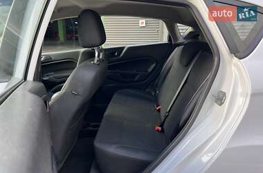 Хэтчбек Ford Fiesta 2017 в 