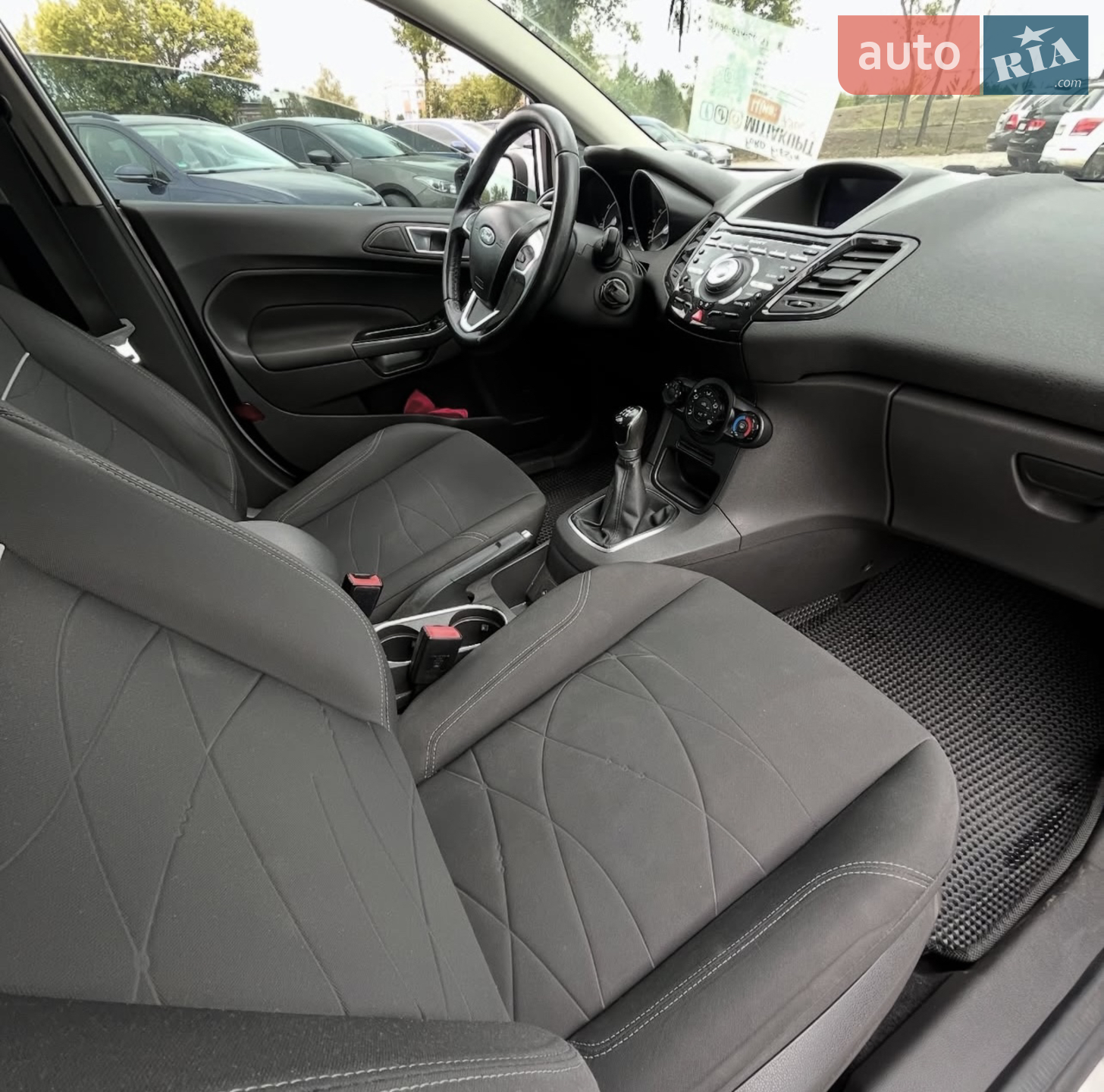 2013 Ford Fiesta - мініатюра 2